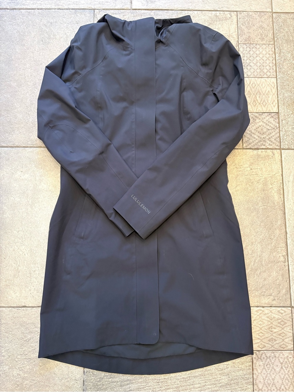 Lululemon rain rebel jacket